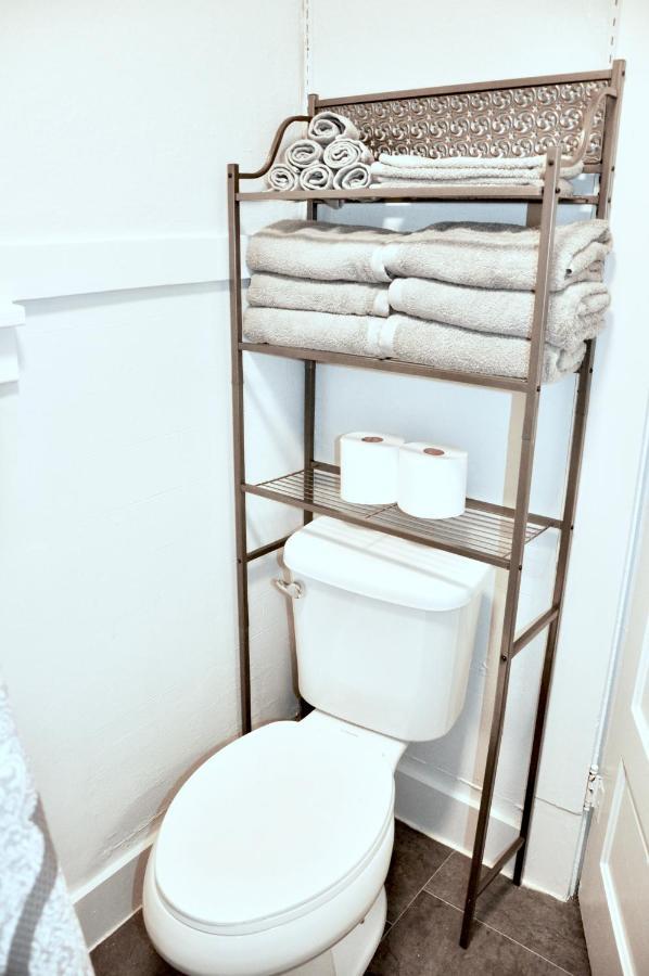 Downtown 1 Bedroom Charmer - Walk, Bike, Enjoy!! Rapid City Luaran gambar